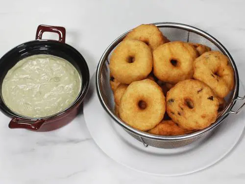 Medu Vada Recipe: आपके लिए खास: मेदू वड़ा रेसिपी, आसान और स्वादिष्ट!